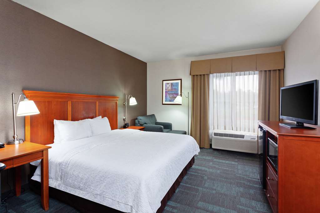 Фото Hampton Inn San Marcos, Ca