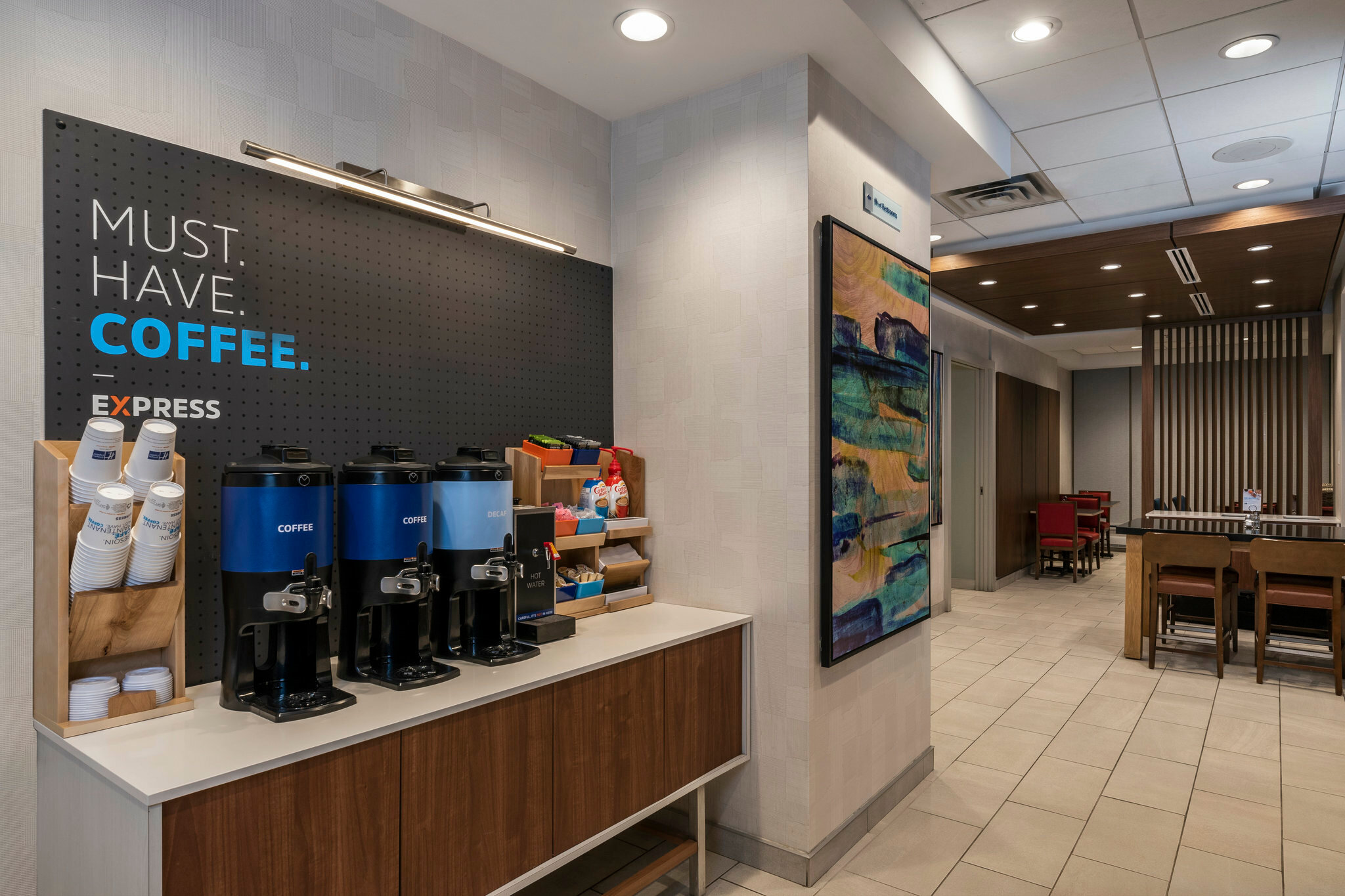 Фото Holiday Inn Express Toronto - Downtown, an Ihg Hotel