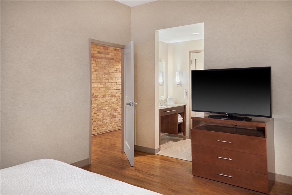 Фото Homewood Suites by Hilton Grand Rapids Downtown