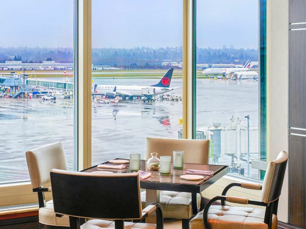 Фото Fairmont Vancouver Airport Hotel