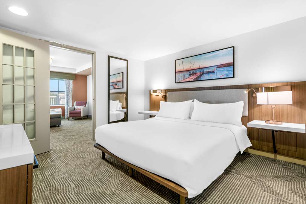 Фото Hilton Garden Inn Suffolk Riverfront