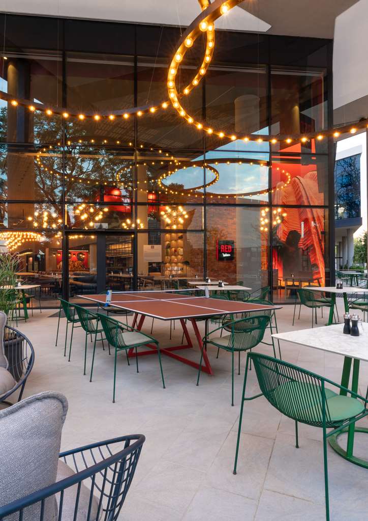 Фото Radisson Red Johannesburg Rosebank