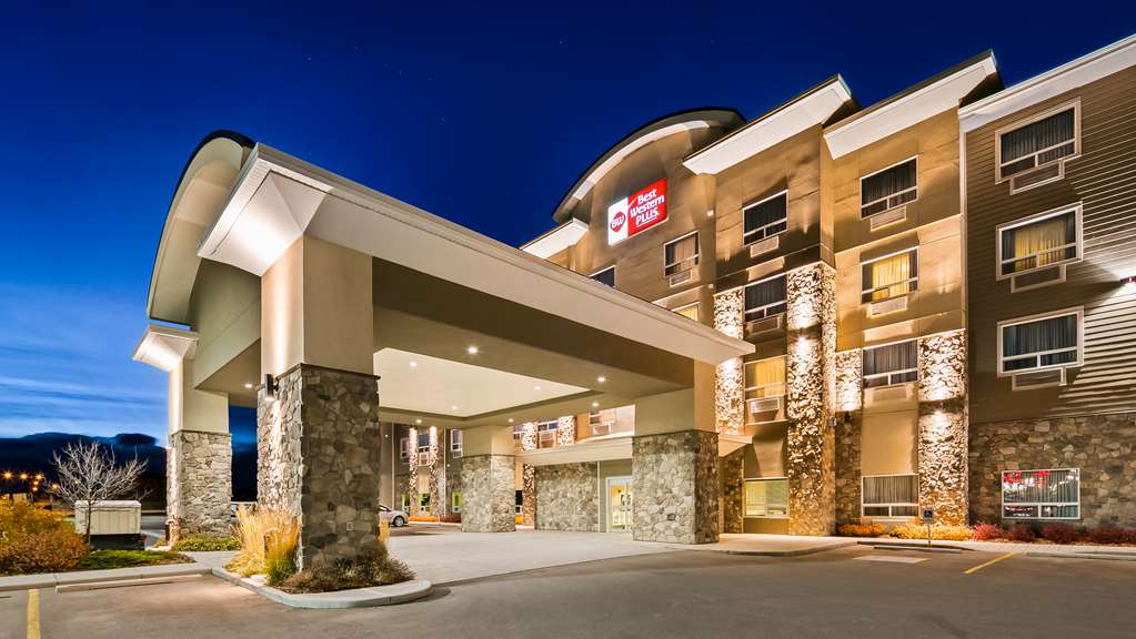 Фото Best Western Plus Okotoks Inn & Suites