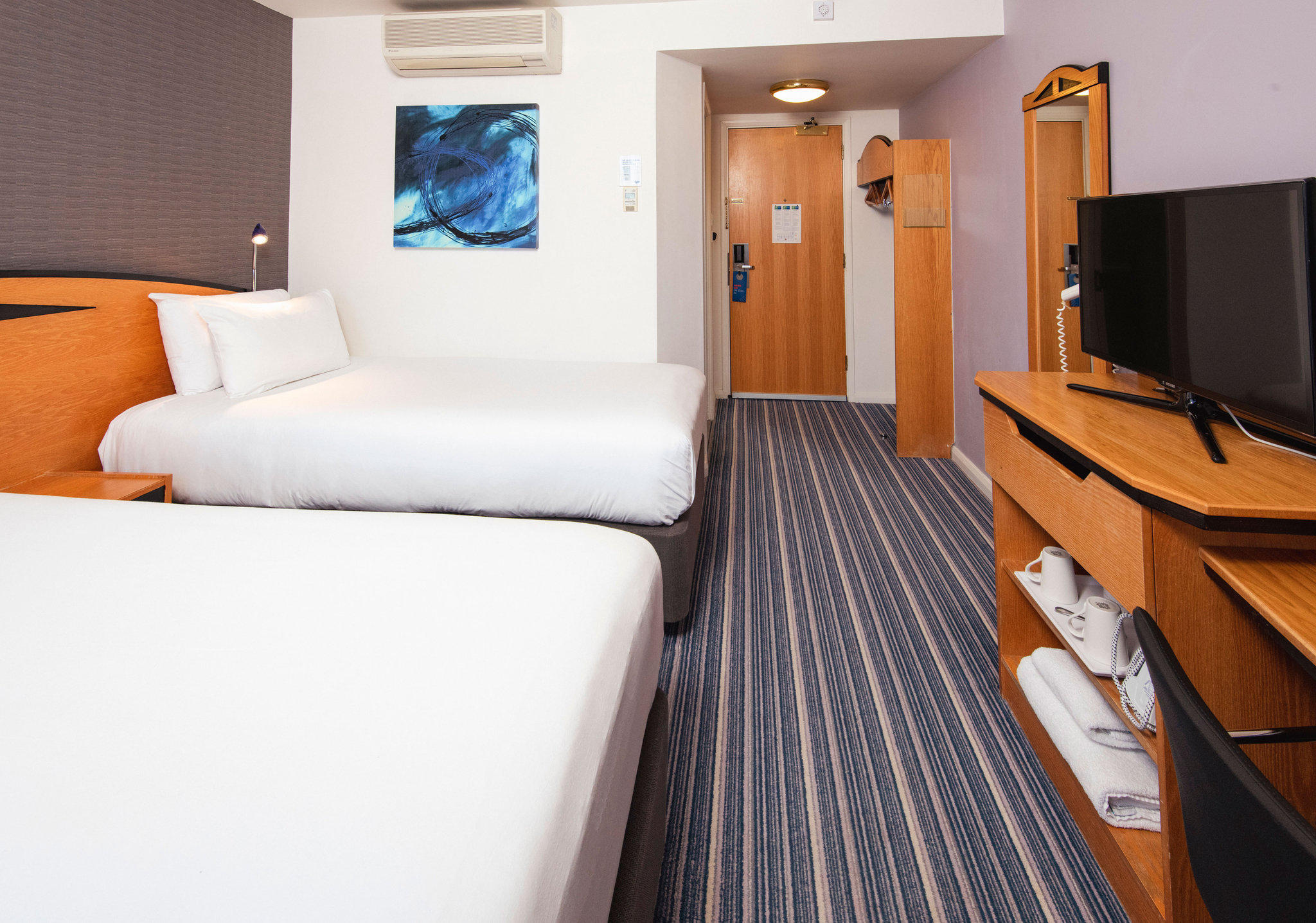 Фото Holiday Inn Express Bristol City Centre by IHG