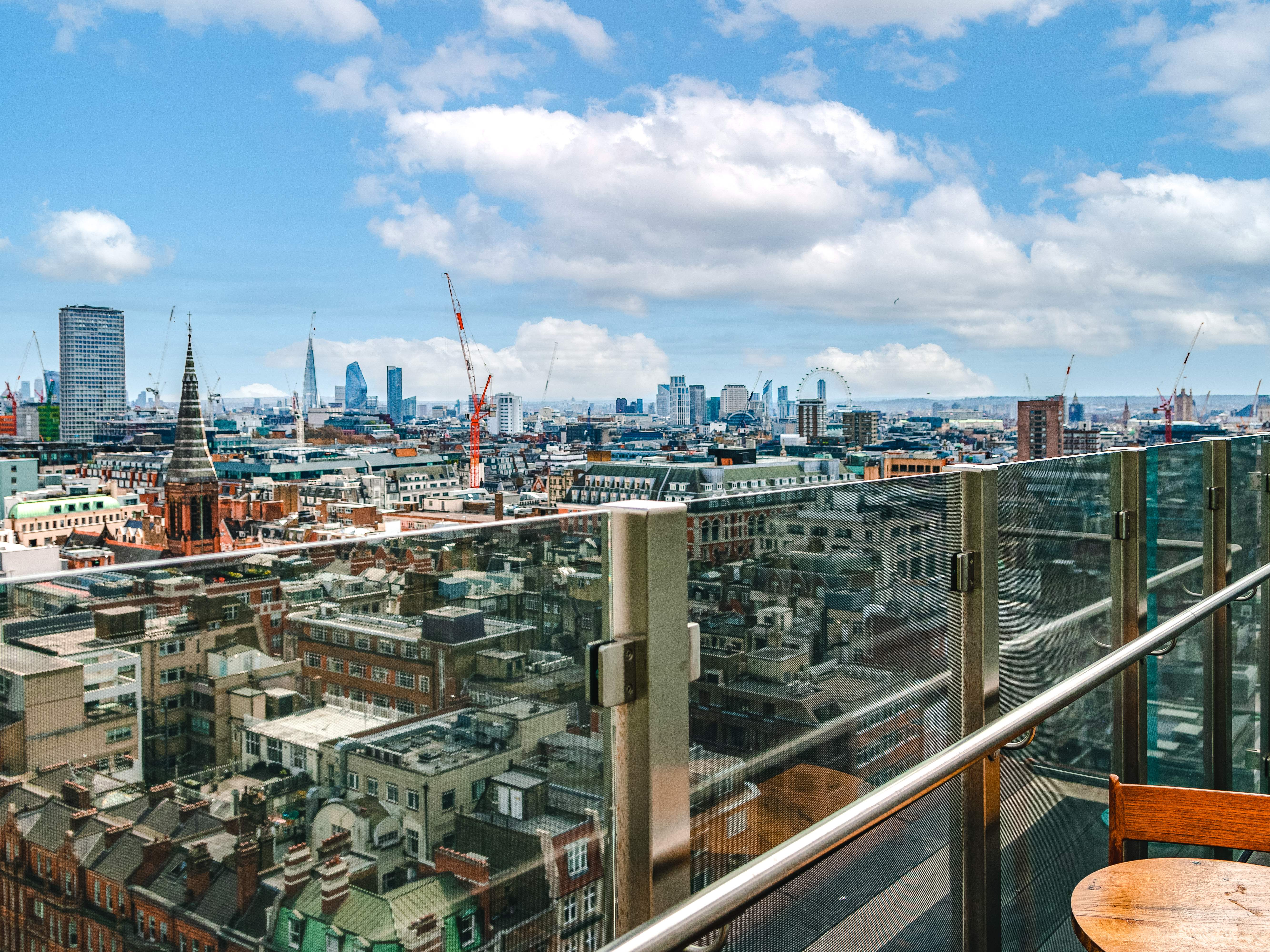Фото Treehouse Hotel London