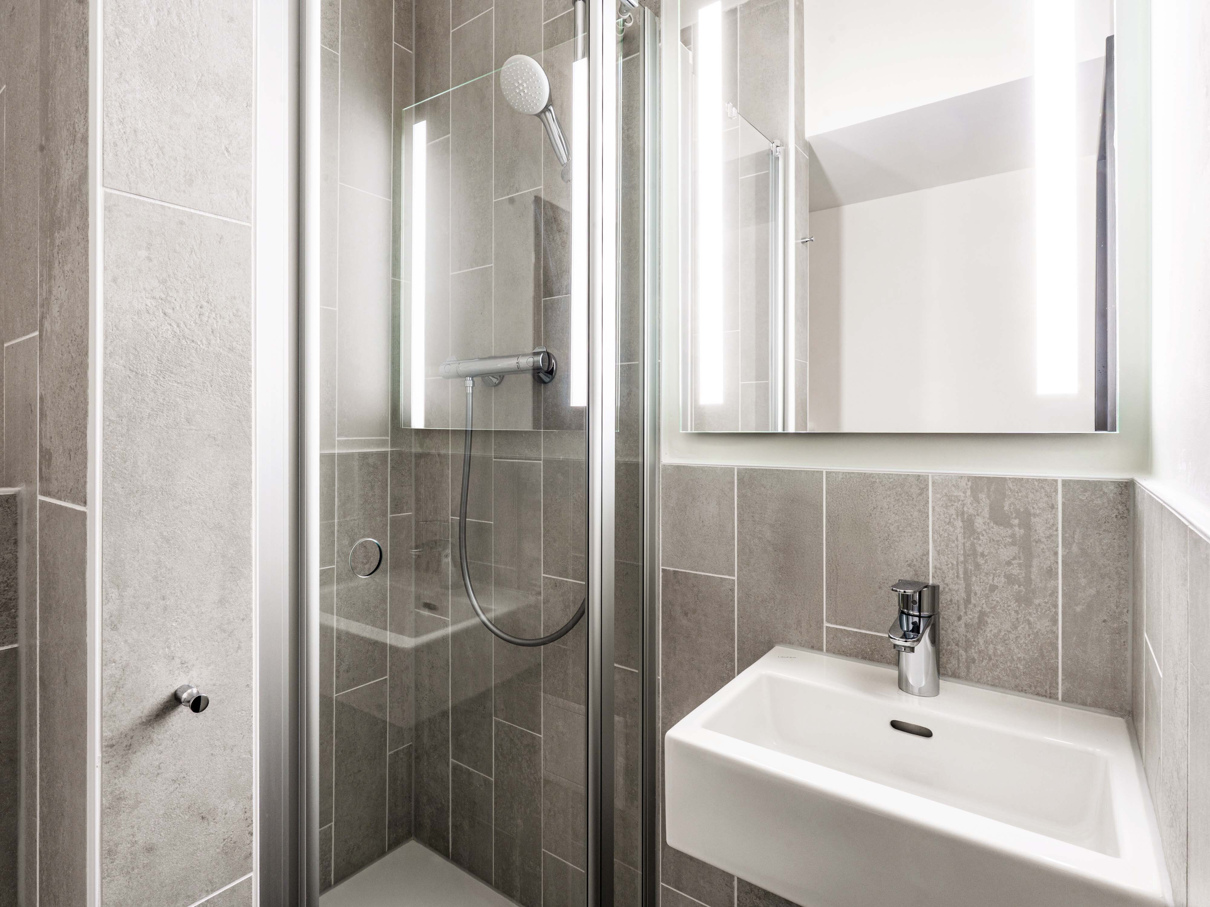 Фото B&b Hotel Hannover-Lahe