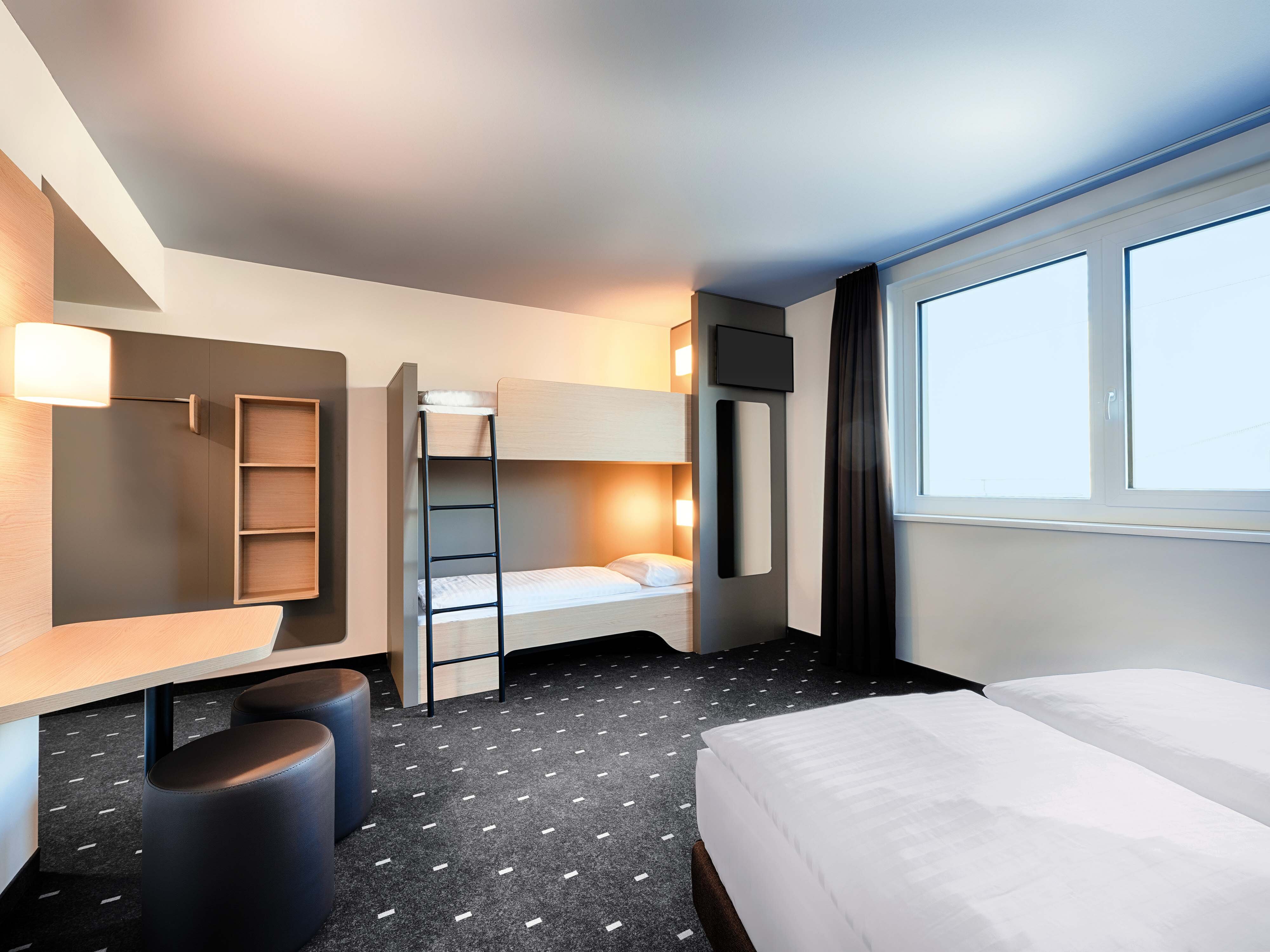 Фото B&b Hotel Wien-Stadthalle