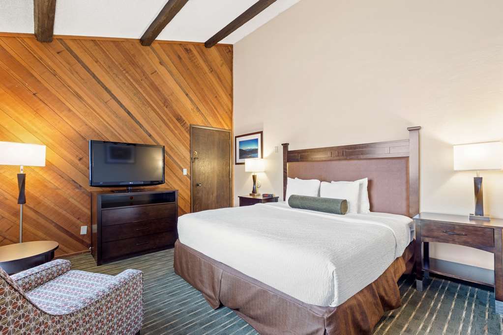 Фото Best Western Plus Tree House