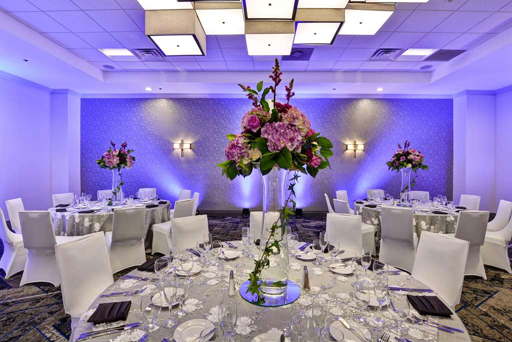 Фото Embassy Suites by Hilton Miami International Airport