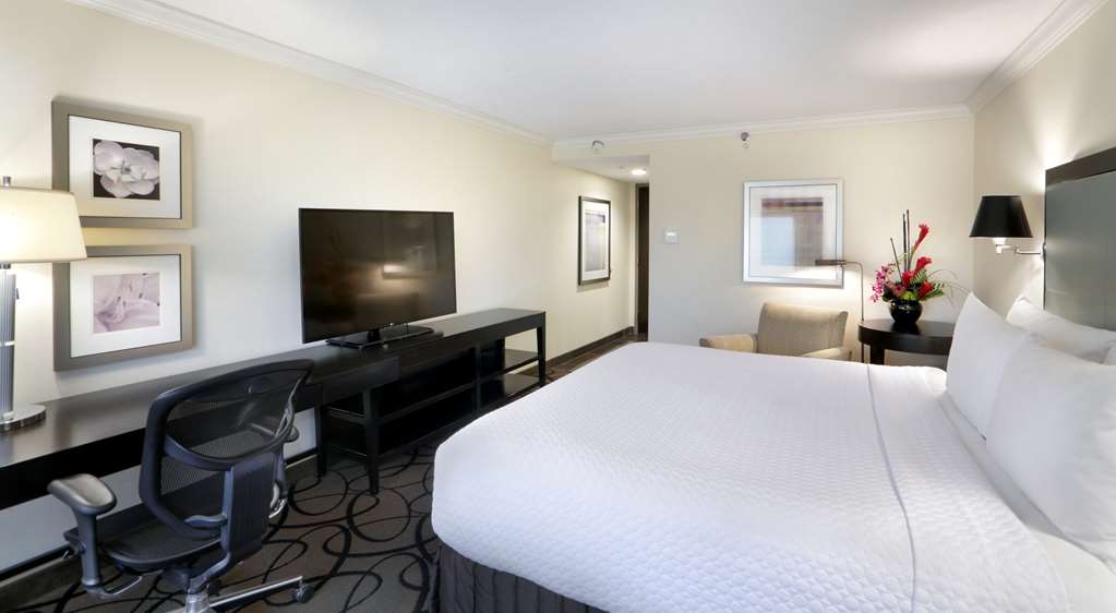 Фото The Verve Hotel Boston Natick, Tapestry Collection by Hilton