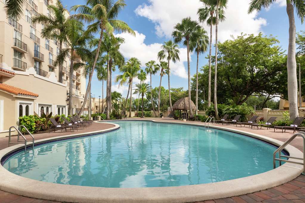 Фото Embassy Suites by Hilton Miami International Airport