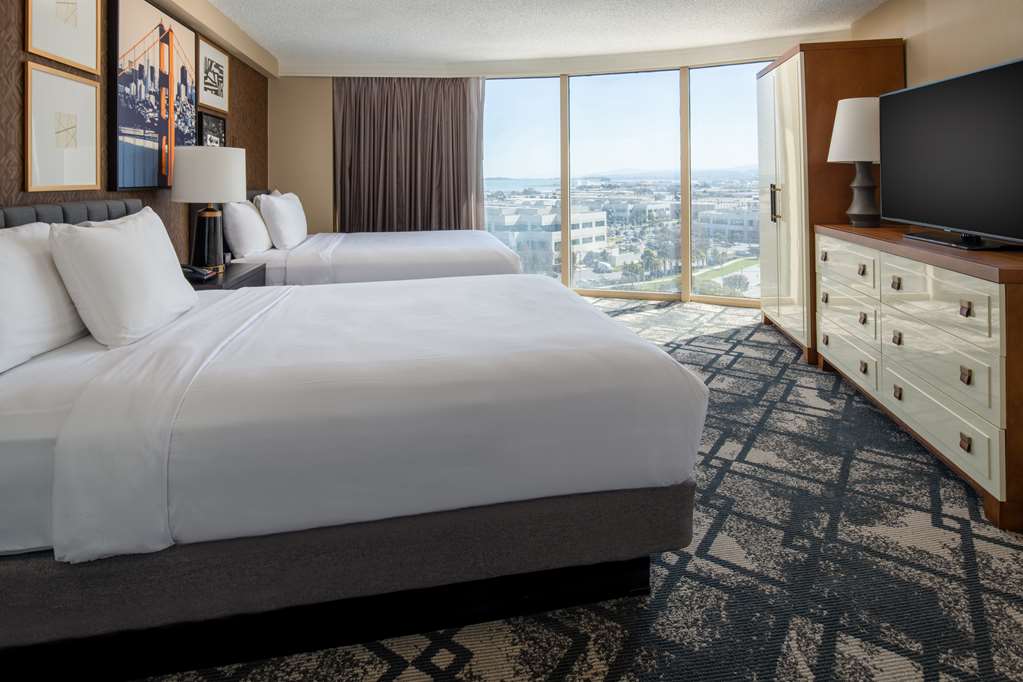 Фото Embassy Suites San Francisco Airport - South San Francisco