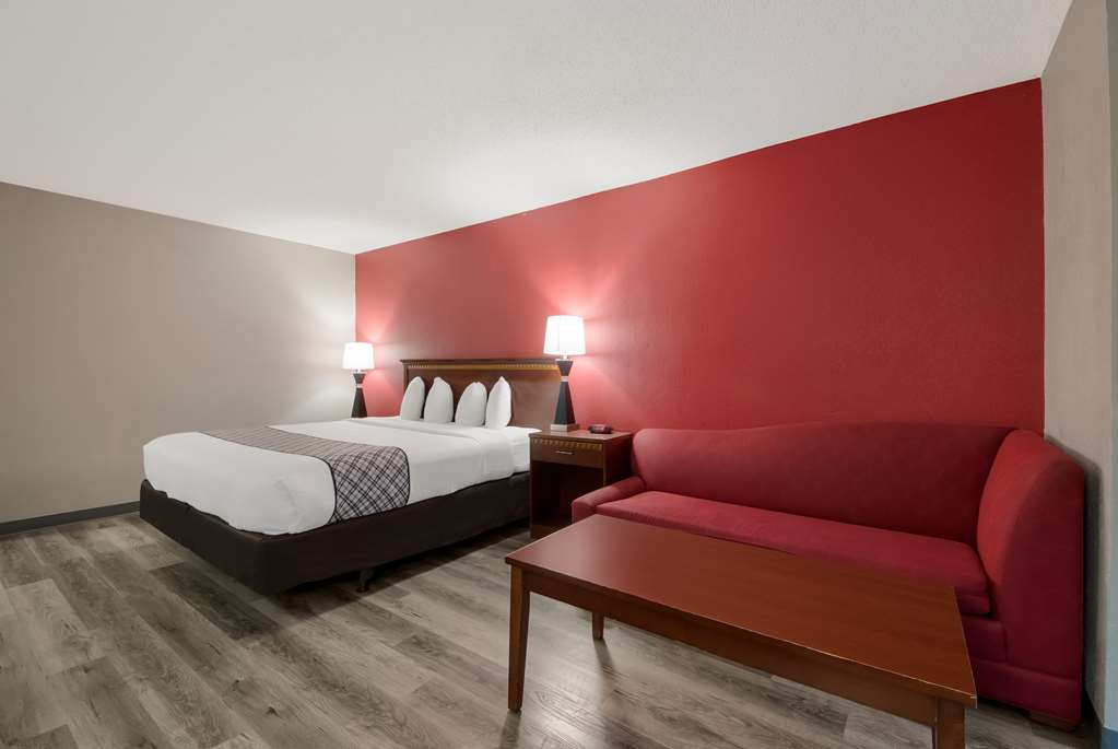 Фото SureStay Plus Hotel by Best Western San Antonio North