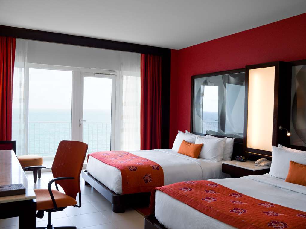 Фото The Condado Plaza Hilton