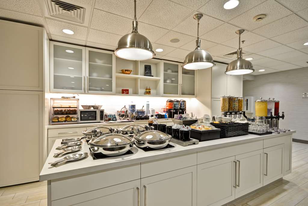 Фото Homewood Suites by Hilton Oakland Waterfront