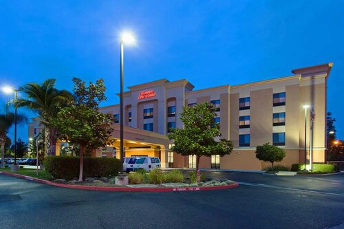 Гостиница Hampton Inn & Suites Clovis-Airport North в Кловисе