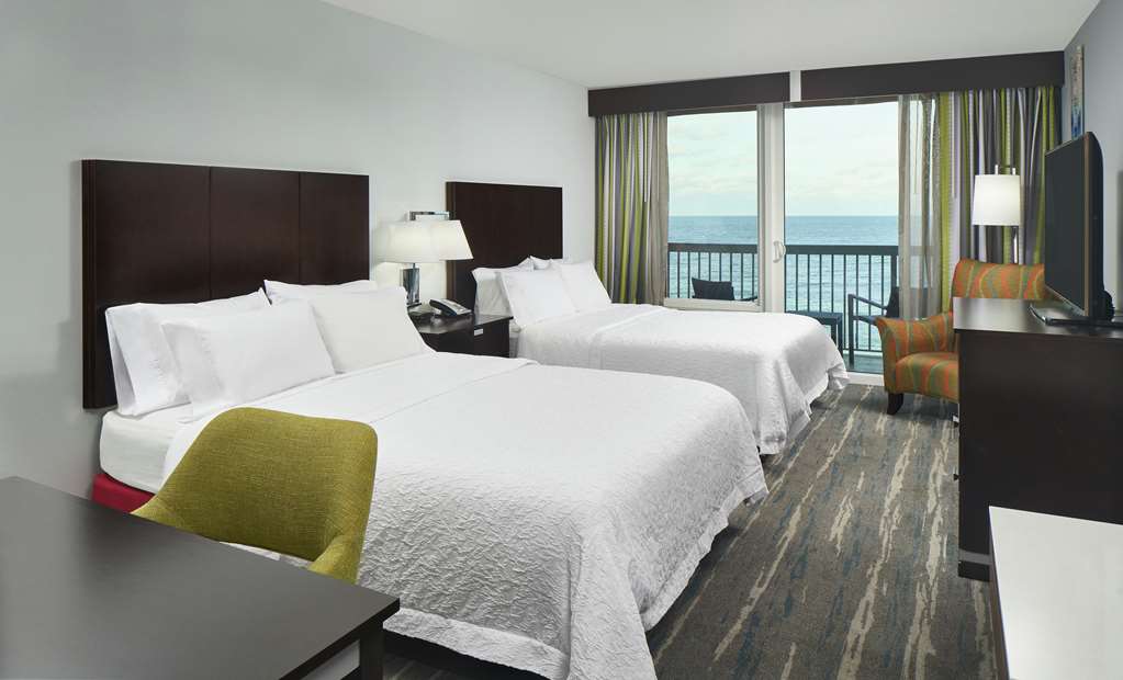 Фото Hampton Inn Daytona Beach/Beachfront