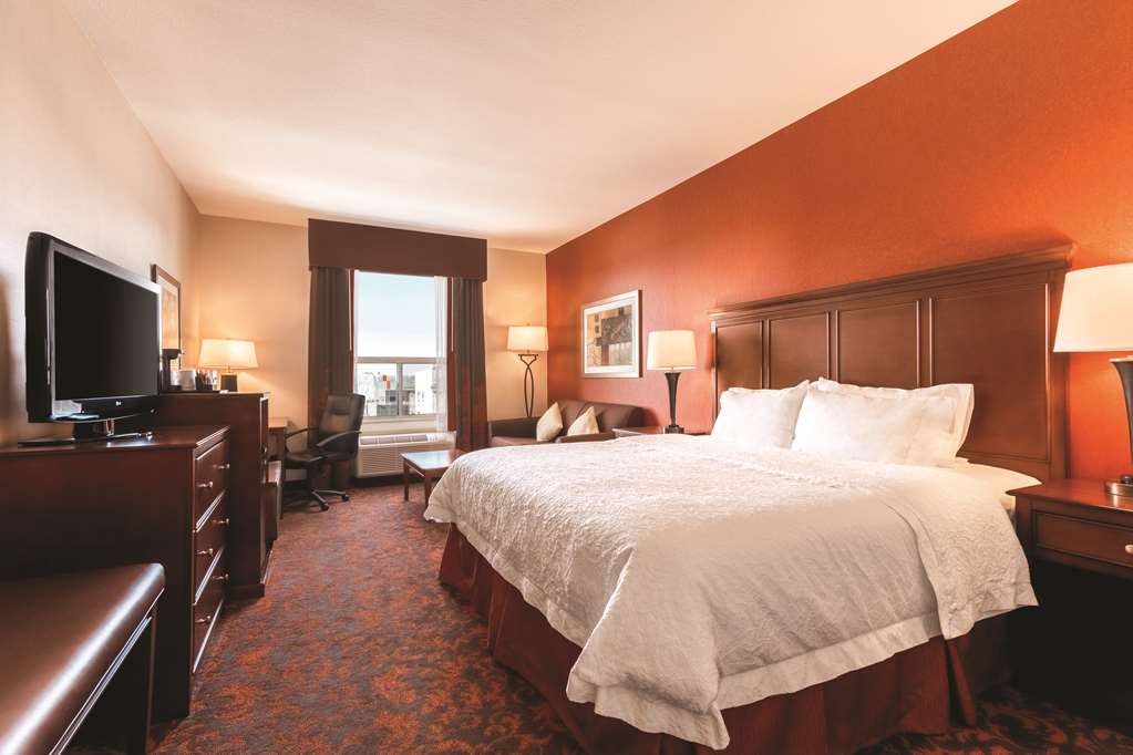 Фото Hampton Inn by Hilton Edmonton/South, Alberta, Canada