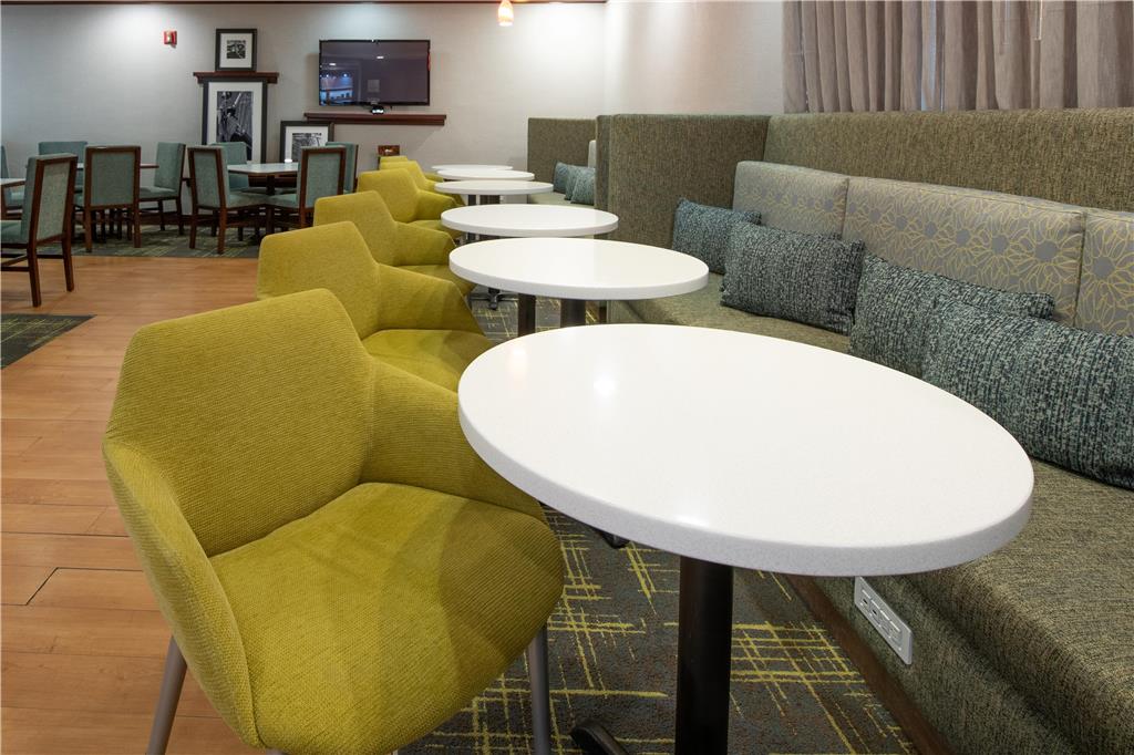 Фото Hampton Inn Newport News-Yorktown