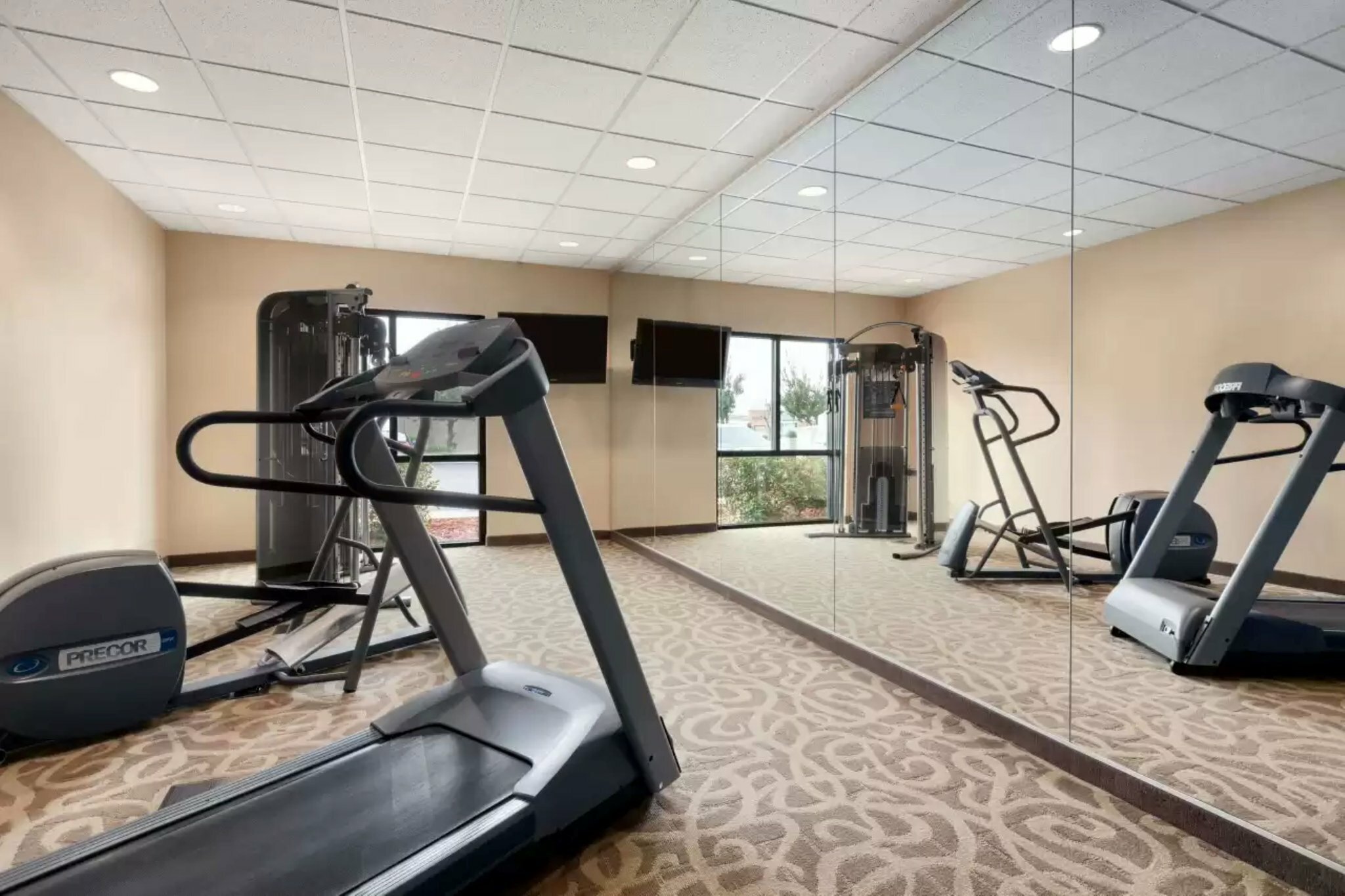 Фото Country Inn & Suites by Radisson, Dixon, Ca - Uc Davis Area
