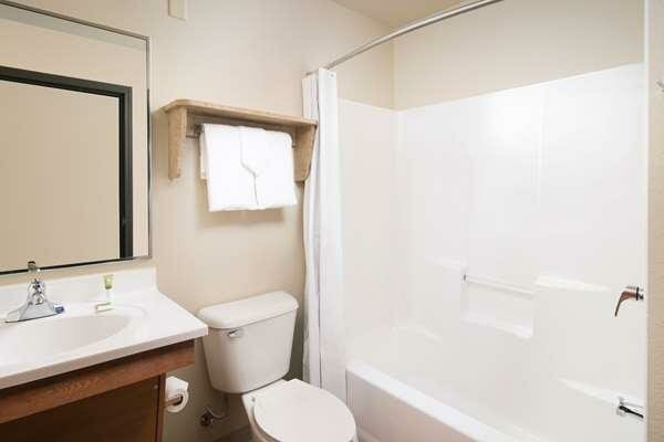 Фото WoodSpring Suites Midland
