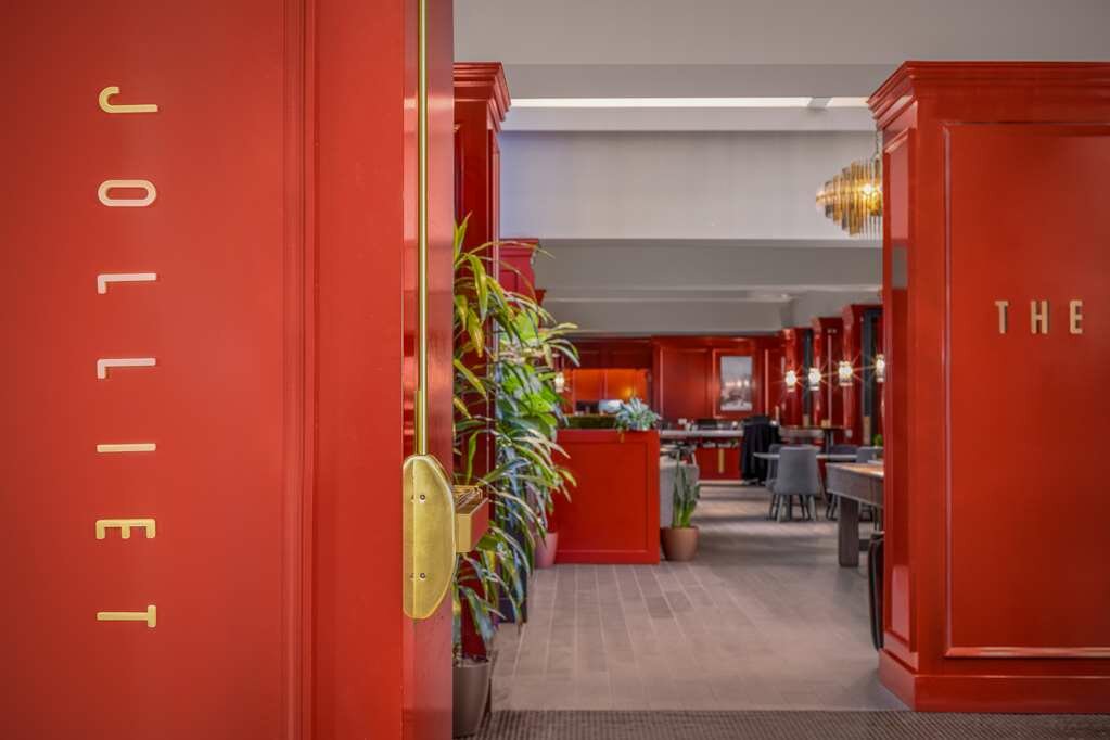 Фото The Marquette Hotel, Curio Collection by Hilton