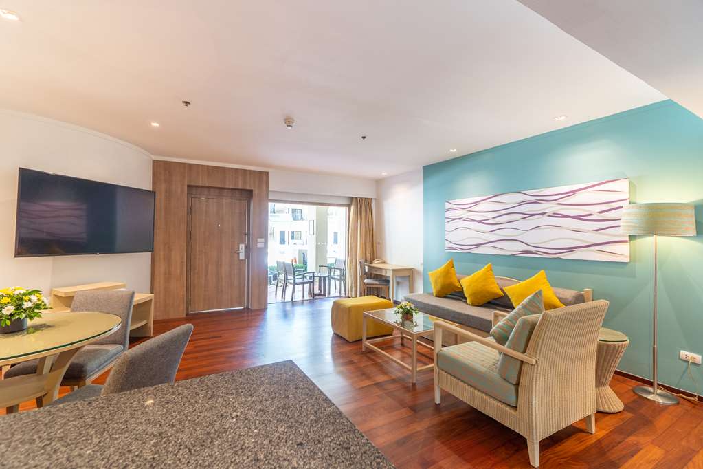 Фото Radisson Resort and Suites Phuket