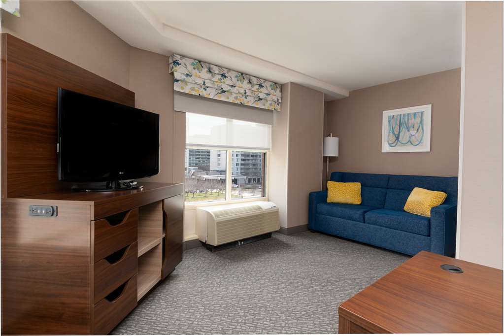 Фото Hampton Inn & Suites Arlington Crystal City Dca