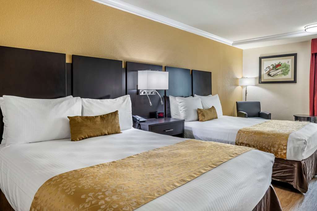 Фото Best Western Plus South Bay Hotel