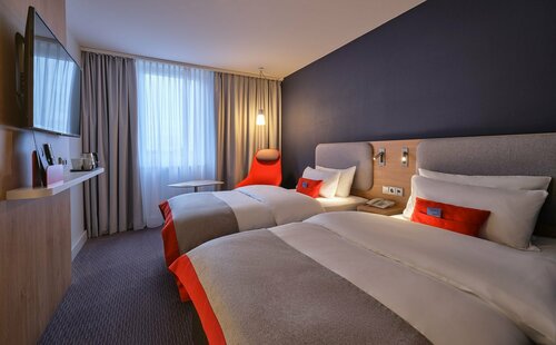 Гостиница Holiday Inn Express Cologne Mulheim в Кёльне