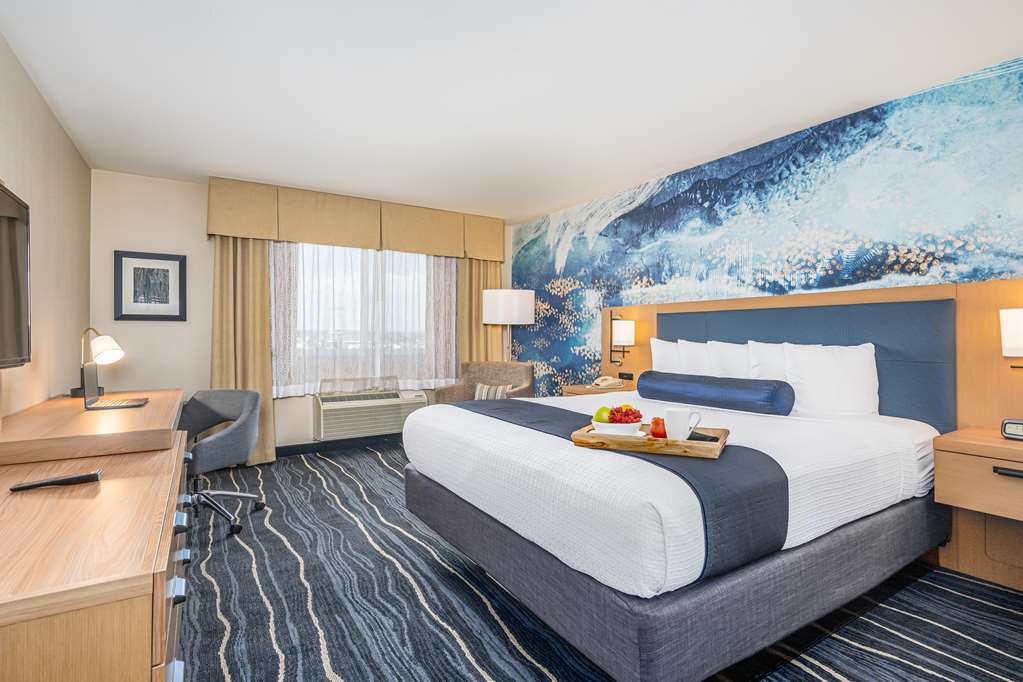Фото Best Western Plus Marina Gateway Hotel