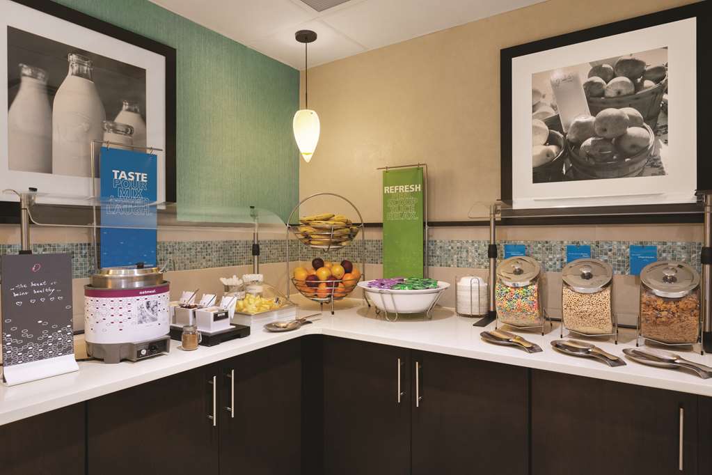 Фото Hampton Inn Orlando International Drive Convention Center