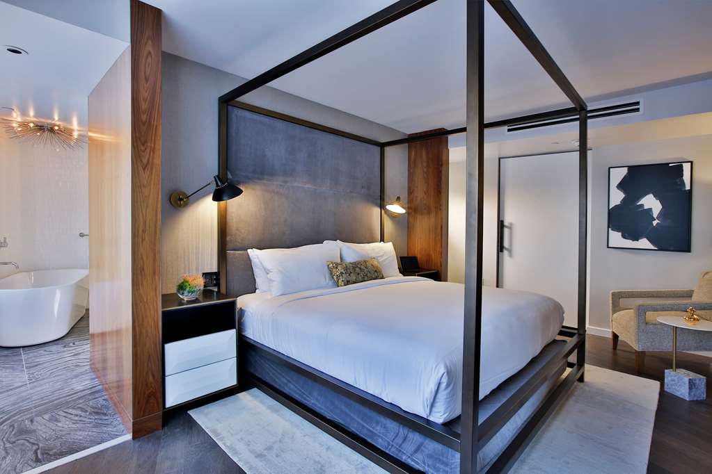 Фото The Statler Dallas Curio Collection by Hilton