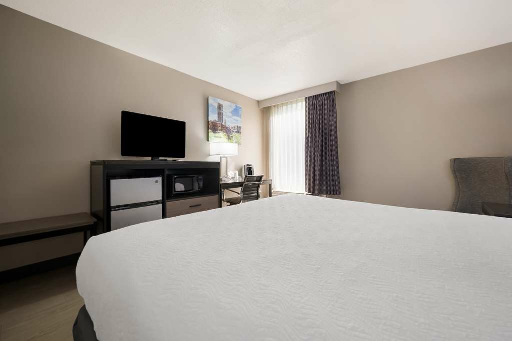 Фото Best Western Executive Inn