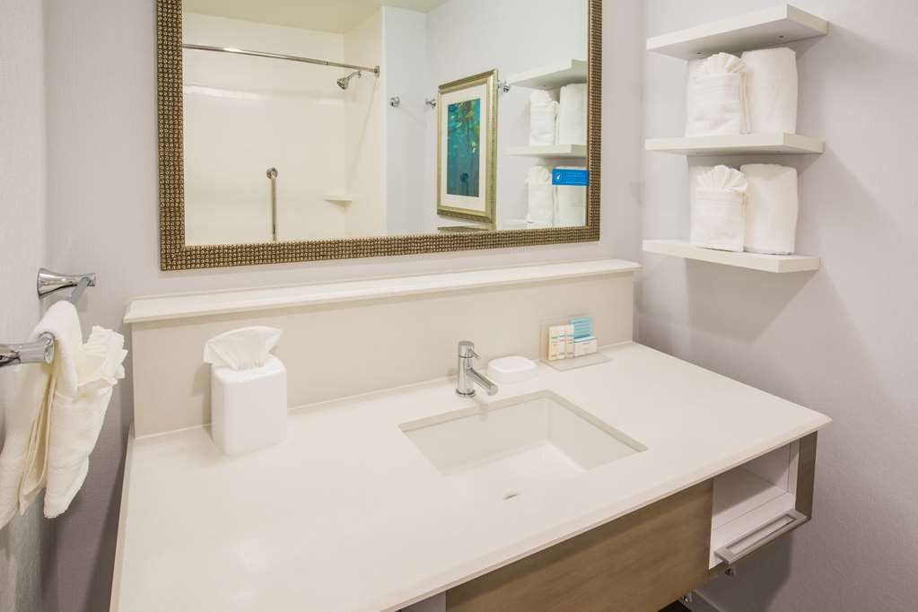 Фото Hampton Inn Monterey