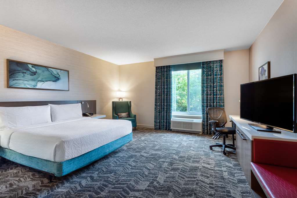 Фото Hilton Garden Inn Islip/MacArthur Airport