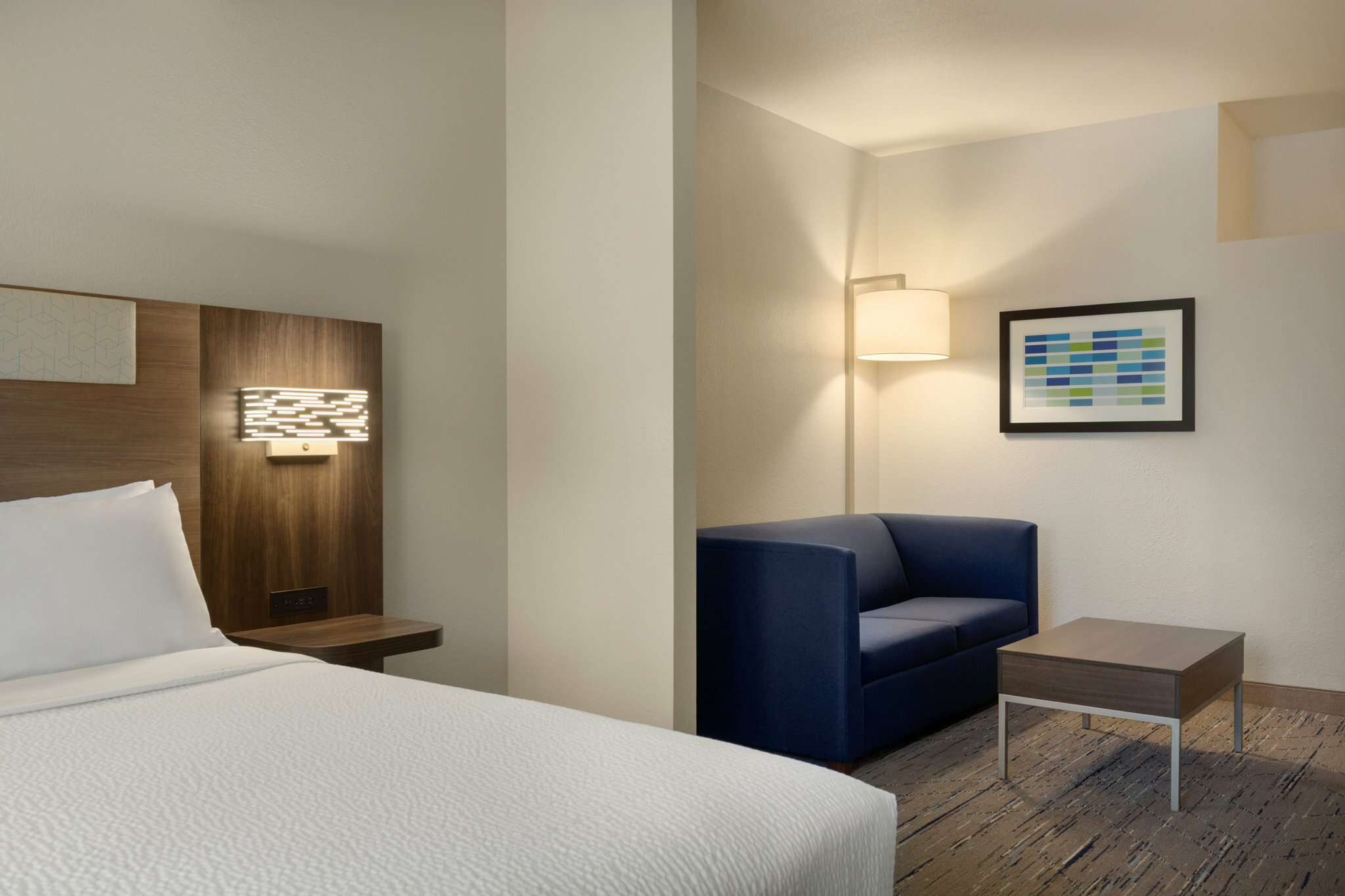 Фото Holiday Inn Express West Sacramento, an Ihg Hotel