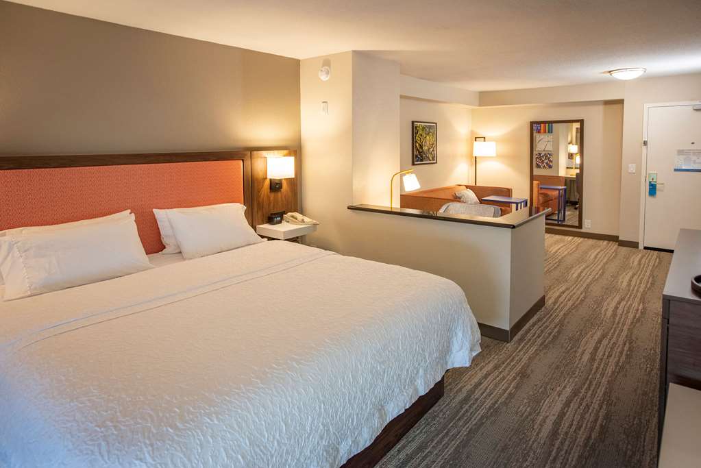 Фото Hampton Inn Pensacola-Airport