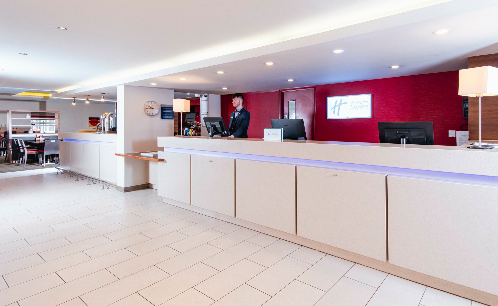 Фото Holiday Inn Express Bristol - Filton, an Ihg Hotel