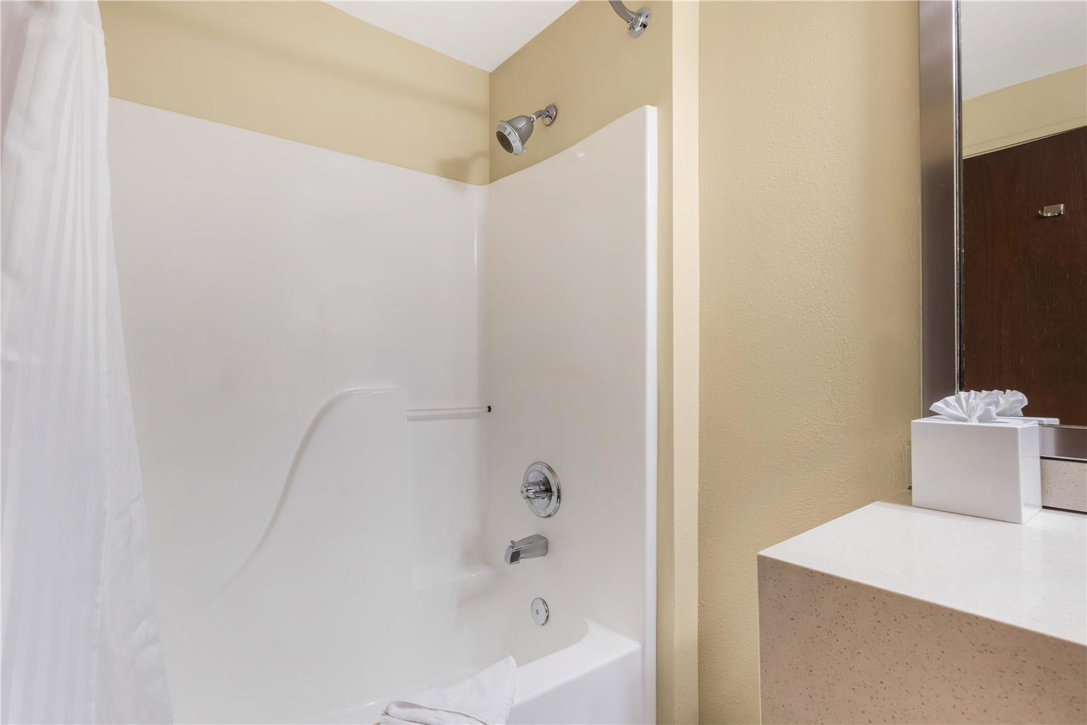 Фото Best Western Plus Plaza by the Green