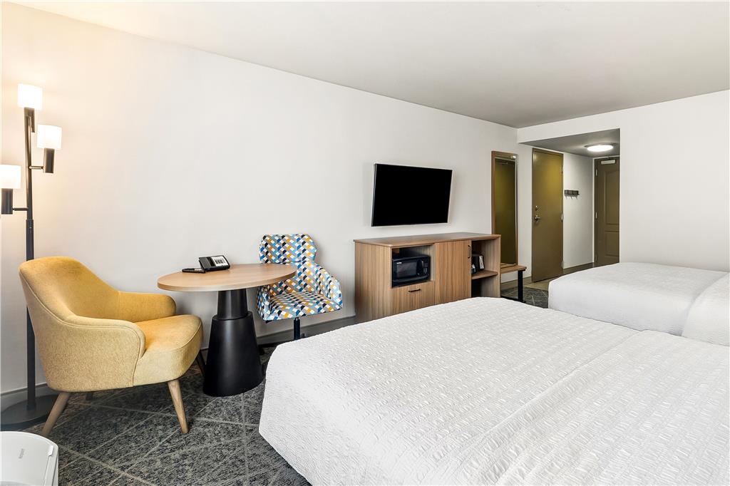 Фото Hampton Inn & Suites Merced