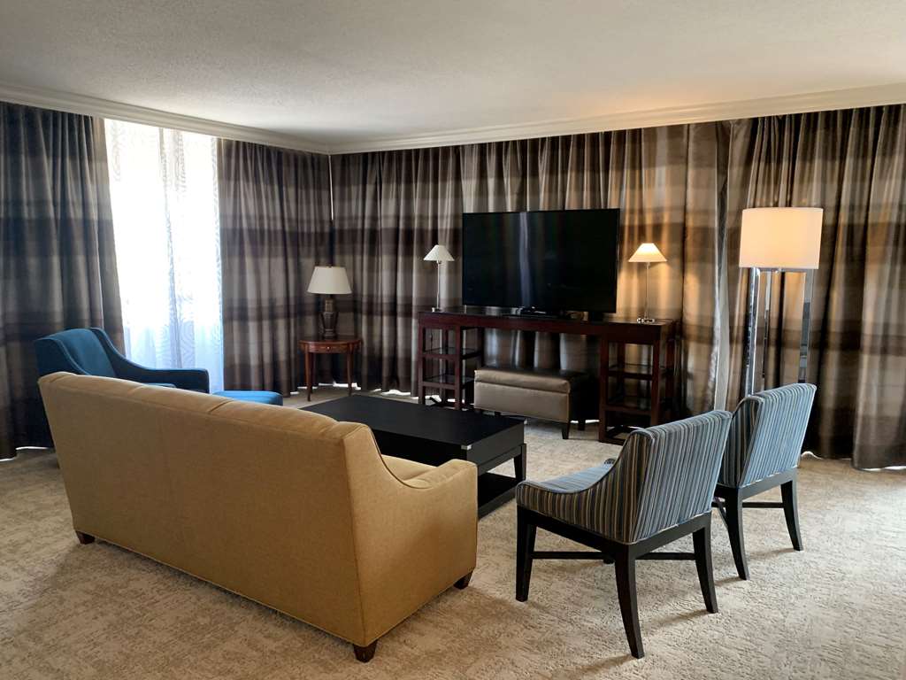 Фото Hilton Houston Post Oak by The Galleria