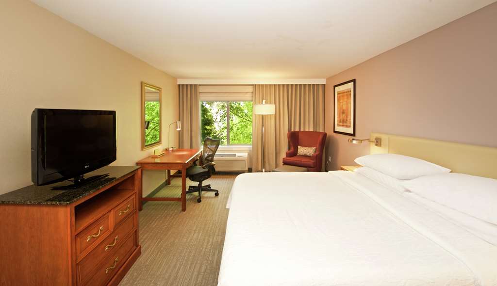 Фото Hilton Garden Inn Seattle/Renton