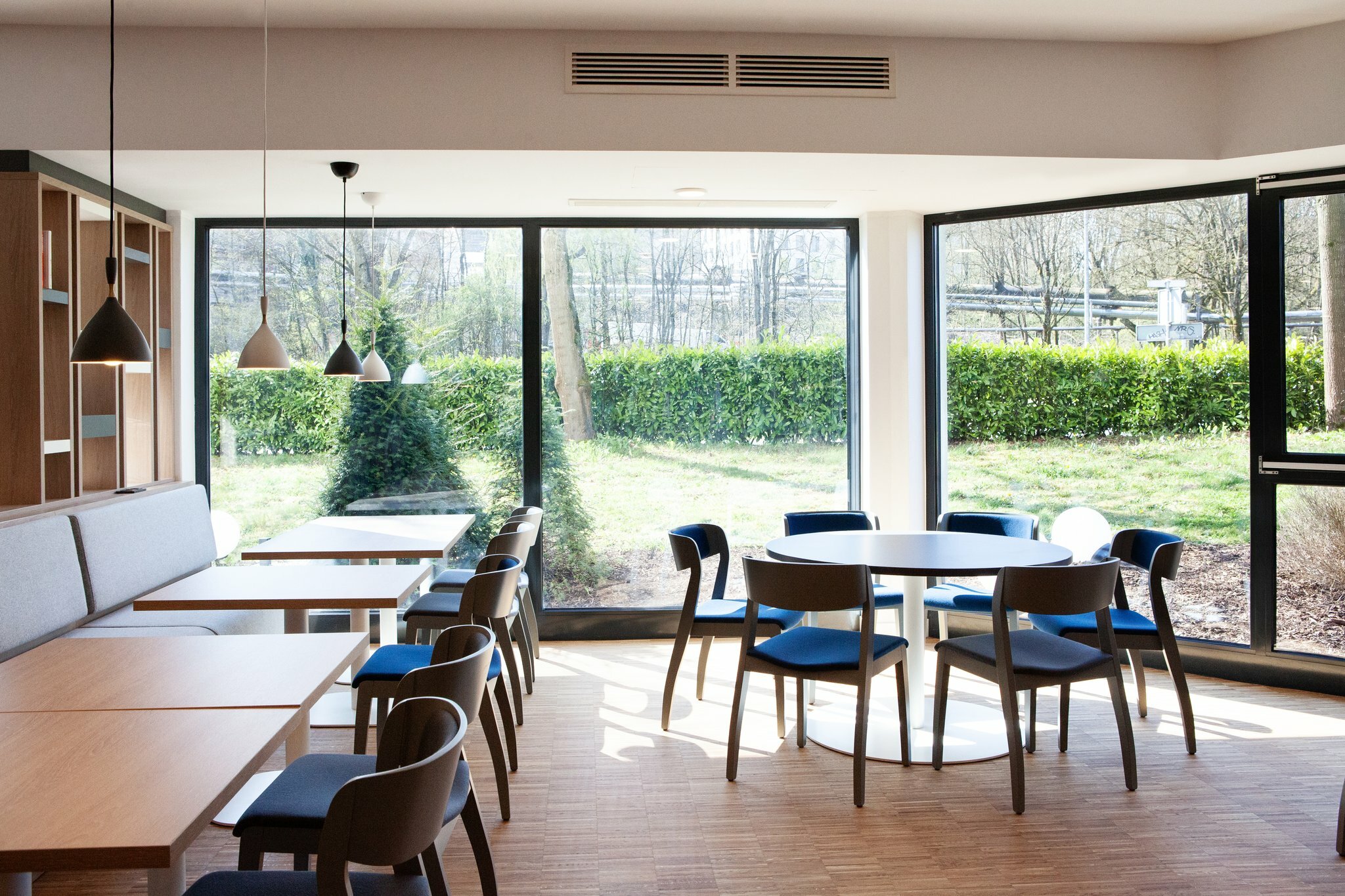 Фото Holiday Inn Express Neunkirchen