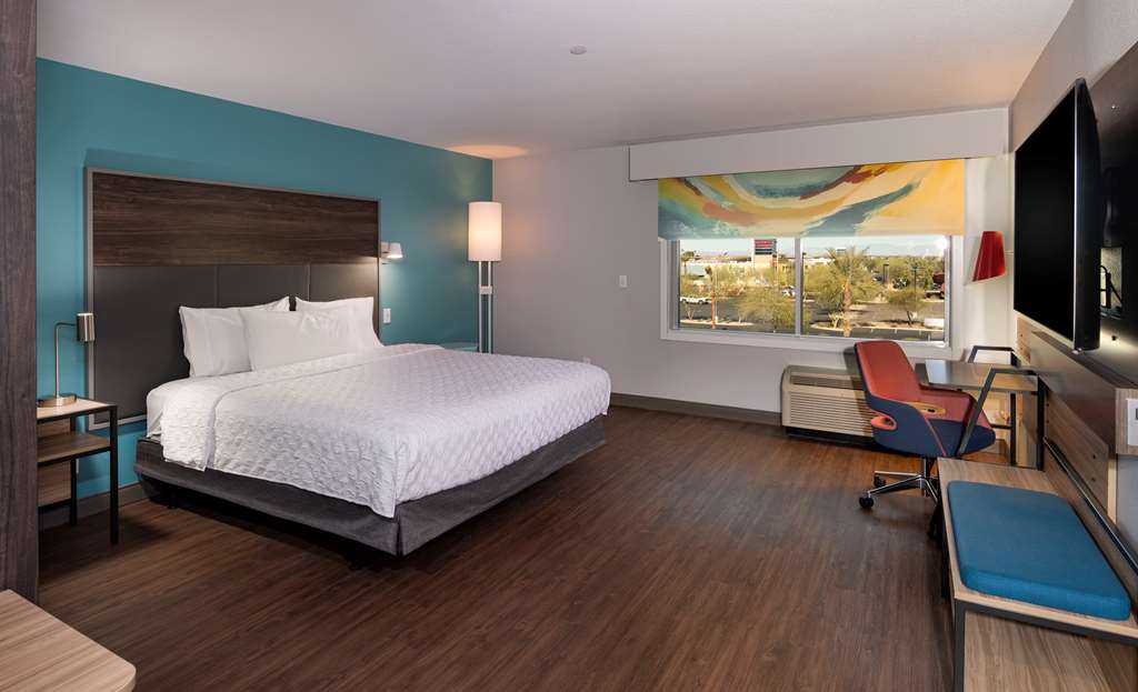 Фото Tru by Hilton Phoenix Glendale Westgate, Az
