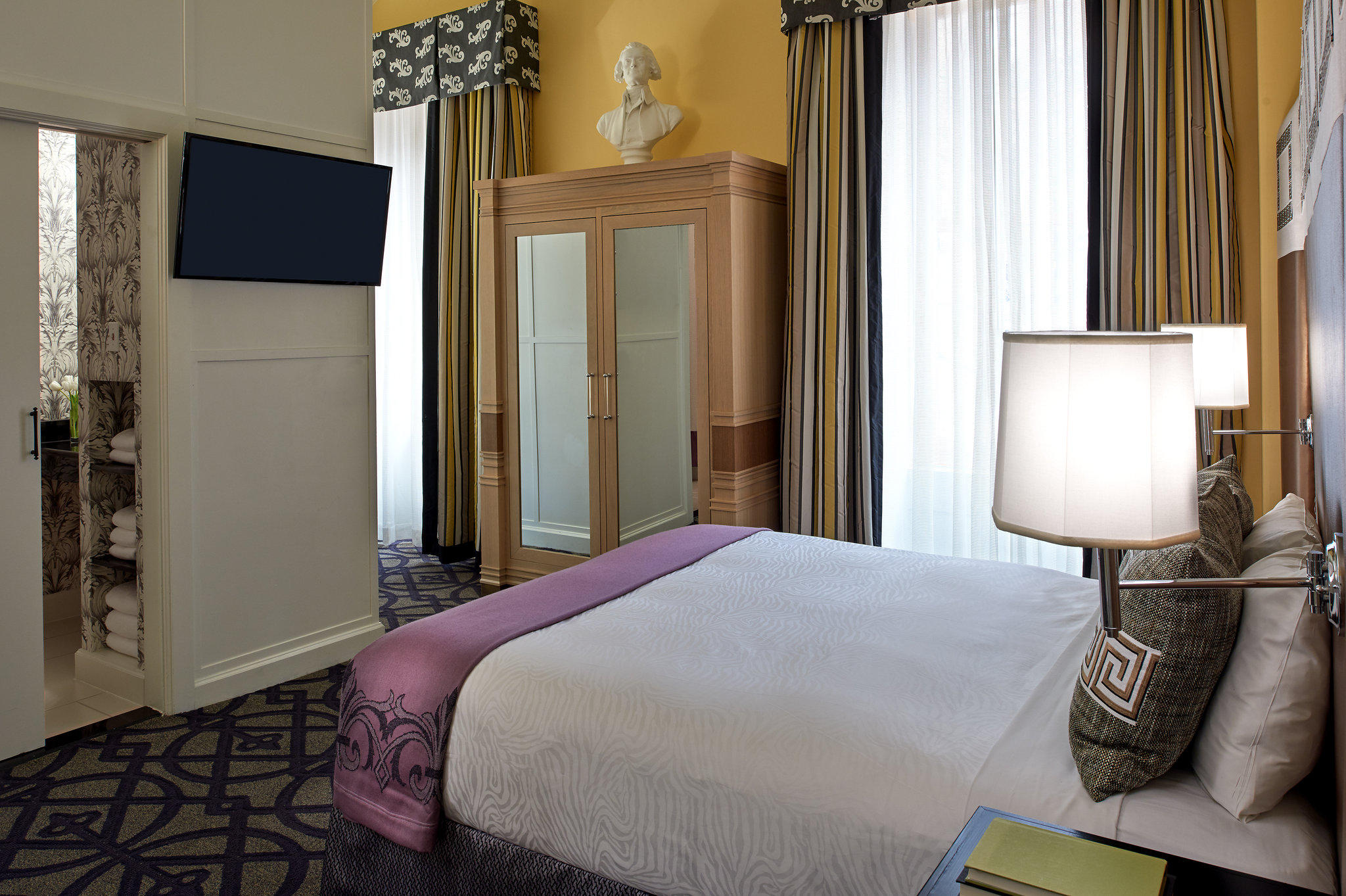 Фото Kimpton Hotel Monaco Washington Dc, an Ihg Hotel