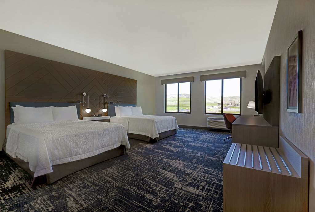 Фото Hampton Inn Patterson