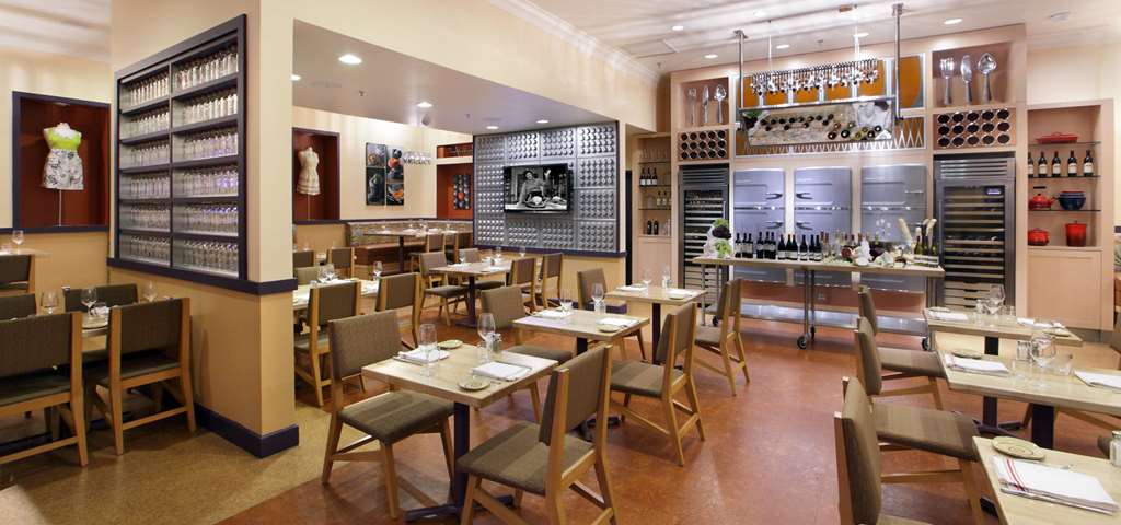 Фото The Verve Hotel Boston Natick, Tapestry Collection by Hilton