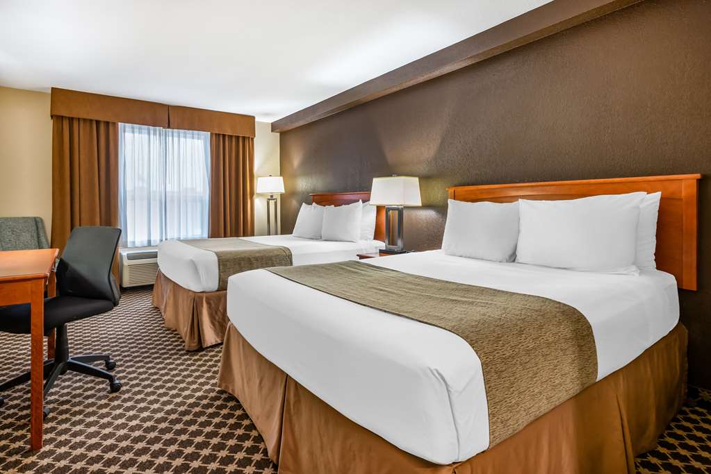Фото Best Western Strathmore Inn