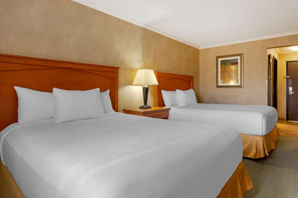 Фото Best Western Davison Inn